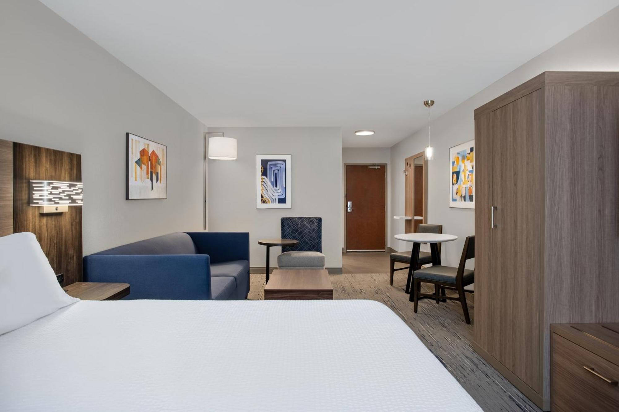 Holiday Inn Express Hotel & Suites Terre Haute By Ihg Zewnętrze zdjęcie