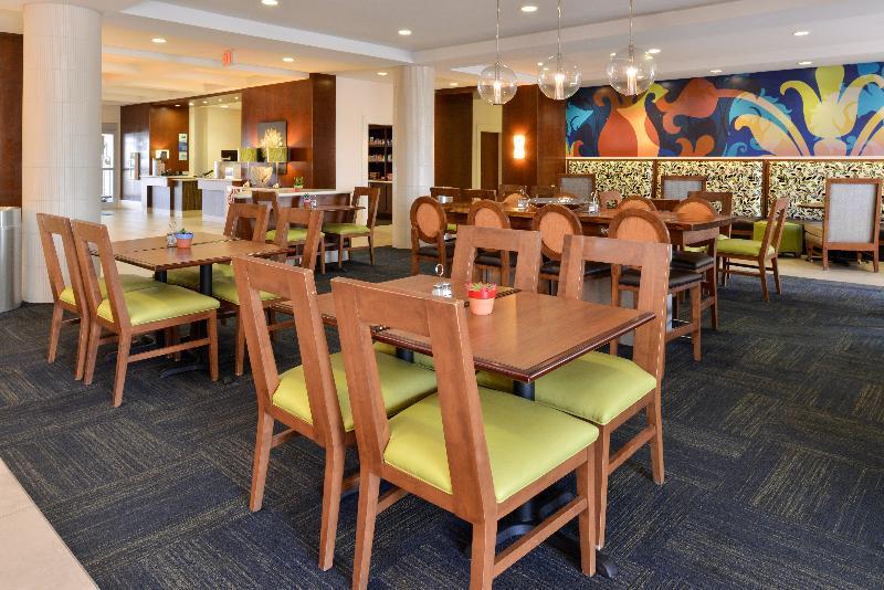 Holiday Inn Express Hotel & Suites Terre Haute By Ihg Zewnętrze zdjęcie